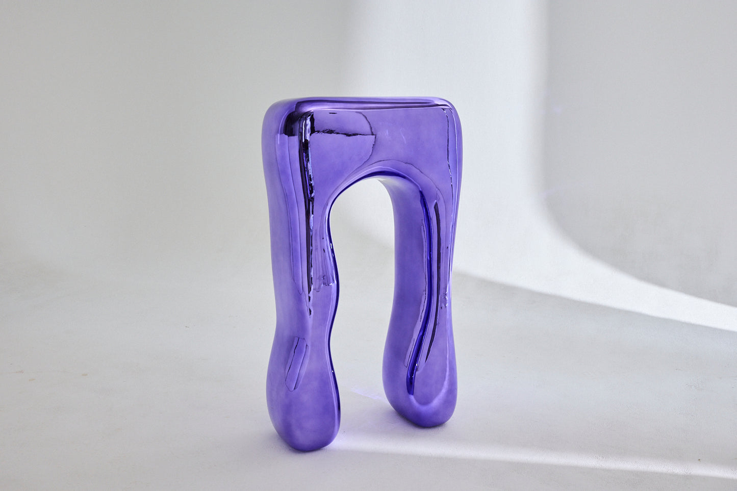 The Tall Balloon Table