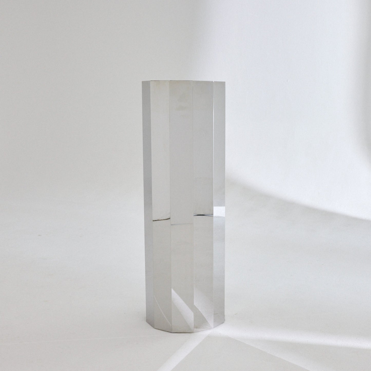 Hexagonal glass mirrored side table or plinth
