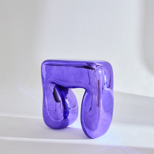 The Small Balloon Table